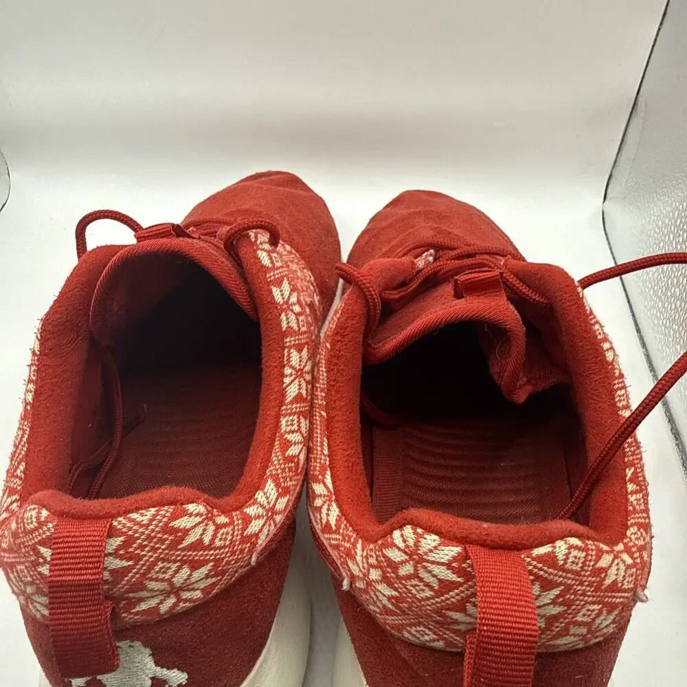 Size 10.5 - Men’s Nike Roshe One Winter Red Yeti
